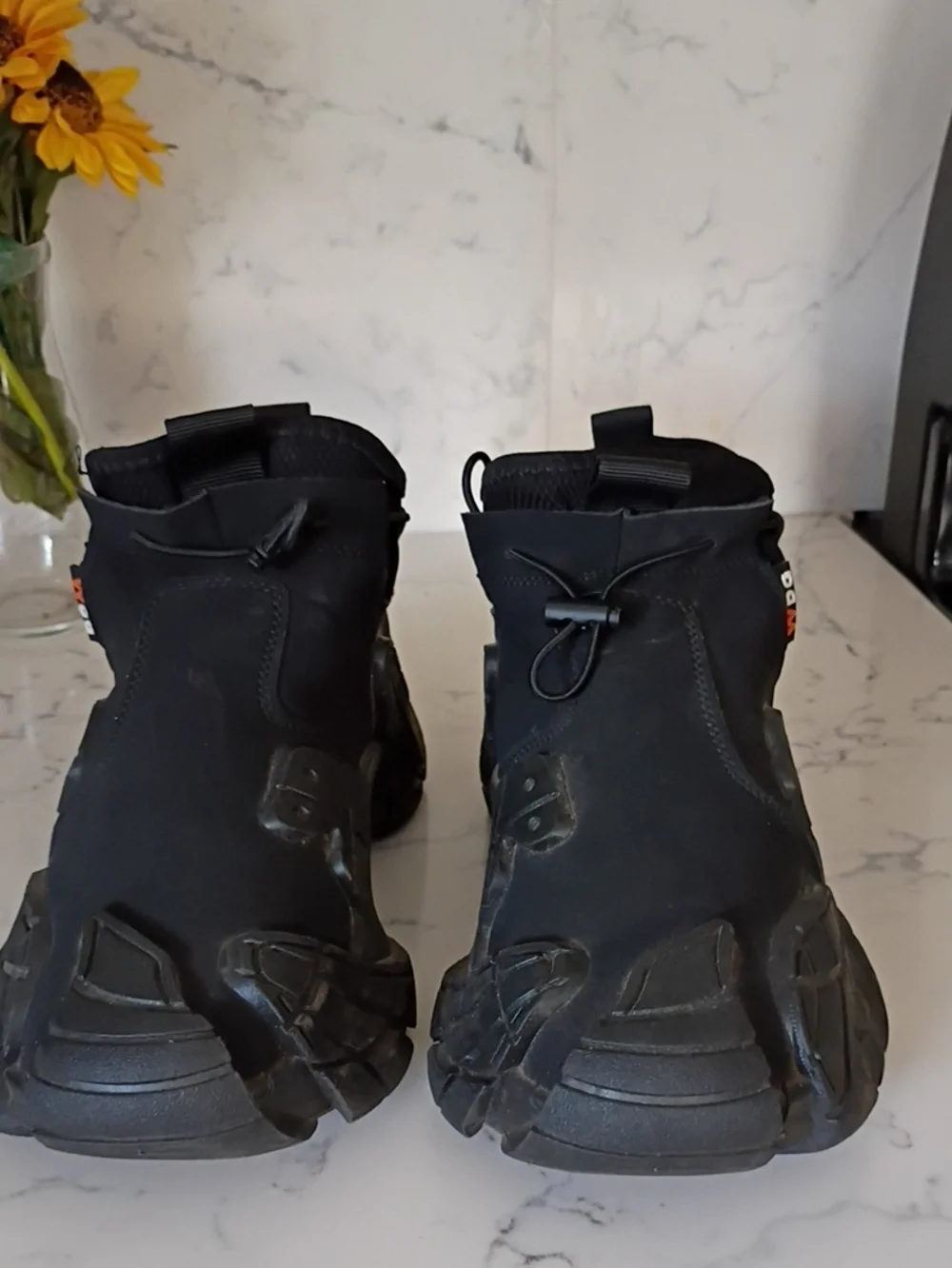 Men's Black Slip-On Insulated Sneakers